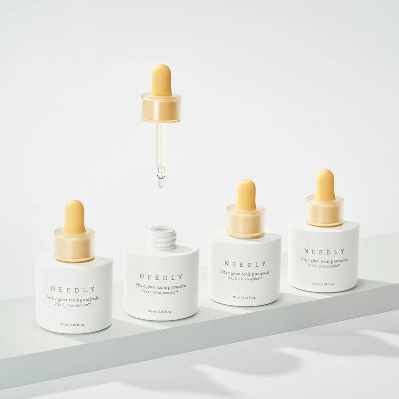 Needly Vita C Glow Toning Ampoule – šviesinamasis serumas