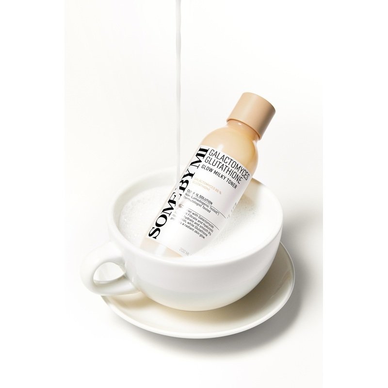 Some By Mi Galactomyces Glutathione Glow Milky Toner – šviesinamasis veido tonikas 1