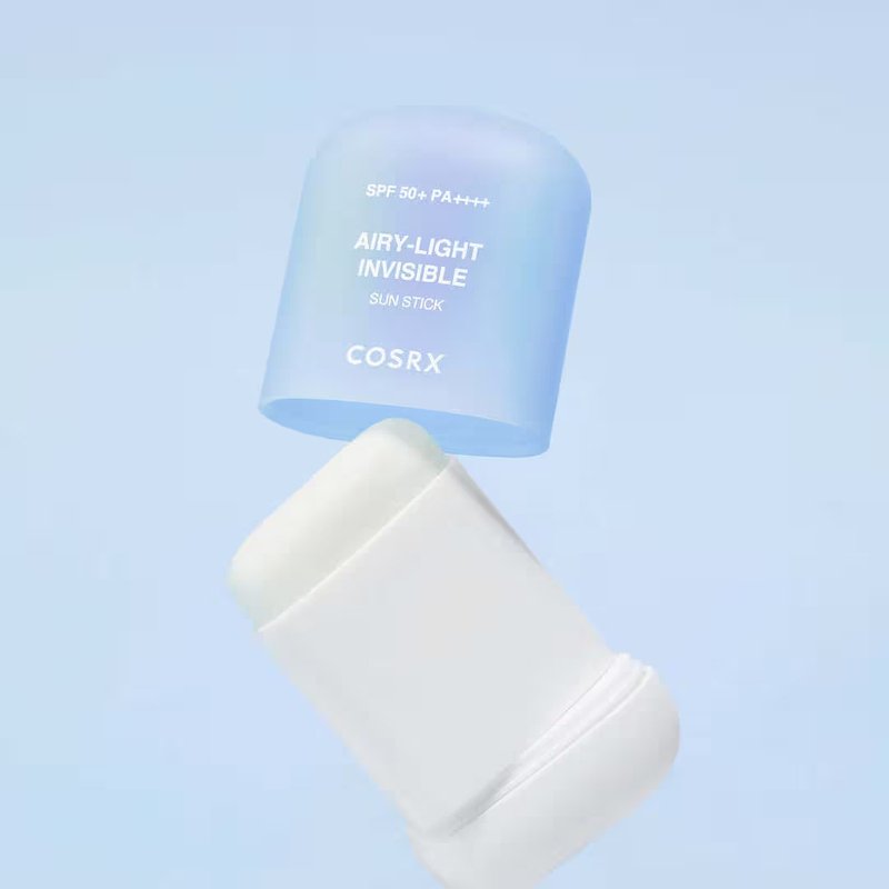CosRX Airy Light Invisible Sun Stick SPF50+ PA++++ – apsauginis pieštukas nuo saulės 1