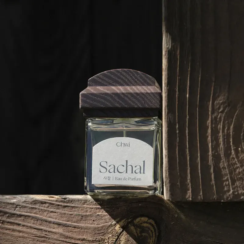 Chwi Sachal Eau De Parfum Small Wooden Temple – kvepalai su medienos ir smilkalų aromatu 2