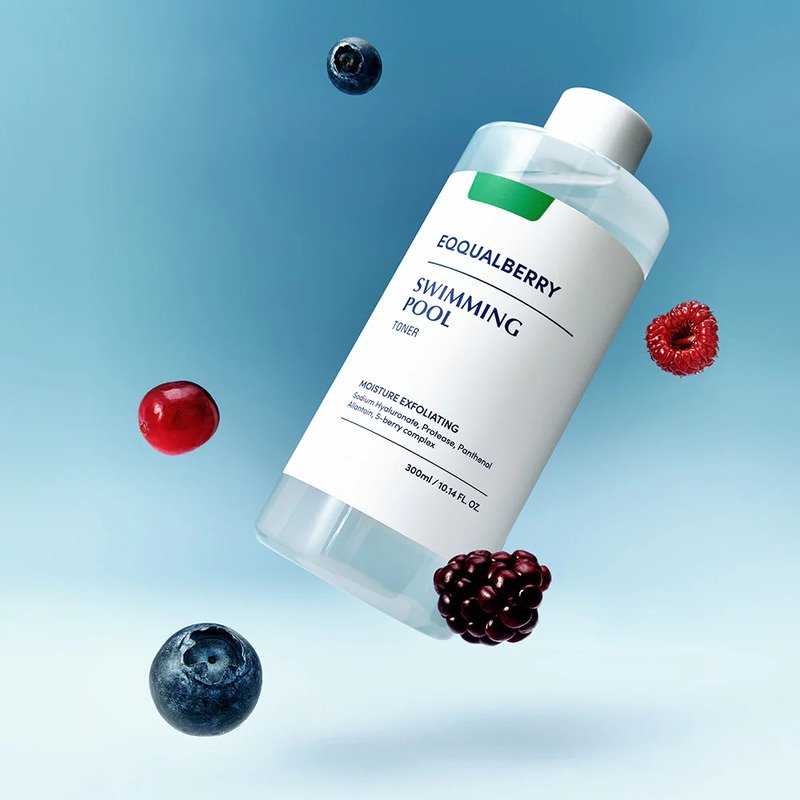 EQQUALBERRY Swimming Pool Daily Facial Toner – drėkinamasis ir šveičiamasis tonikas