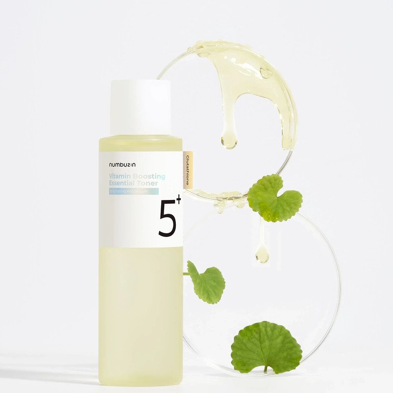 numbuzin No.5 Vitamin Boosting Essential Toner – šviesinamasos tonikas 3