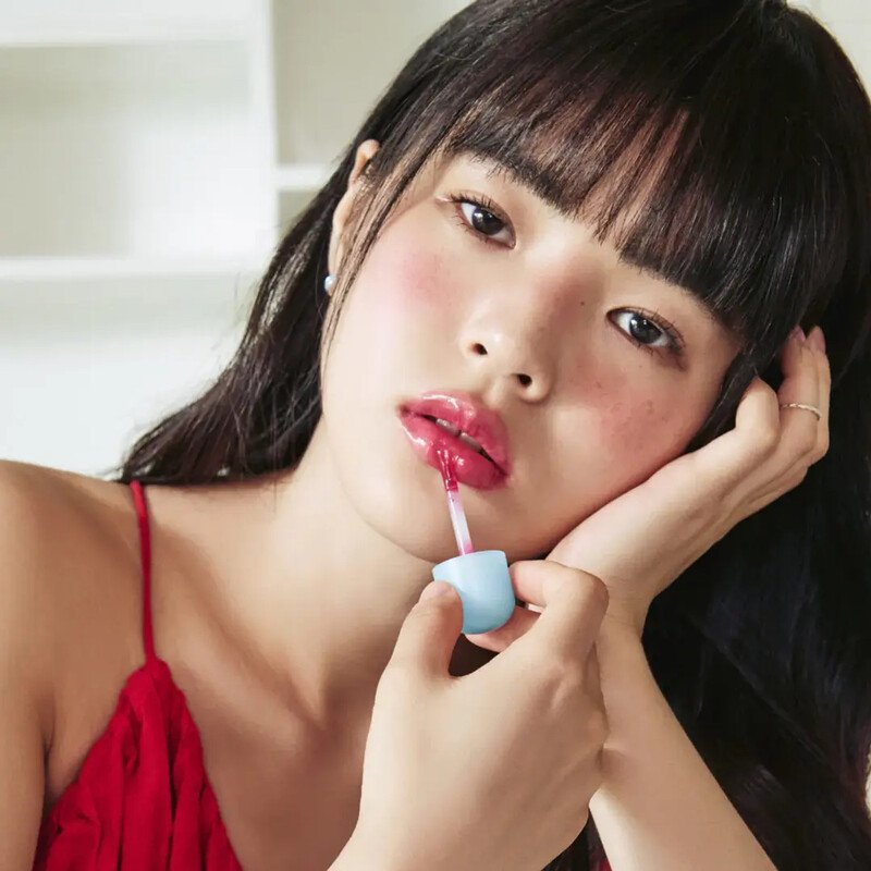 TOCOBO Juicy Berry Plumping Lip Oil 02 Berry Brandy – lūpų aliejus 1